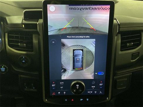 Used 2023 Ford Expedition Platinum image 20