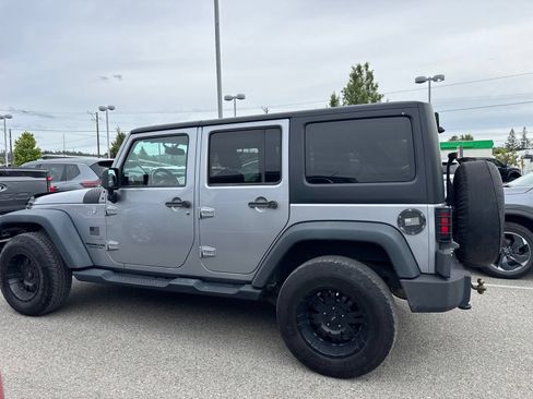 Used 2014 Jeep Wrangler Unlimited Sport w/ Quick Order Package 23S AWD/4WD image 8