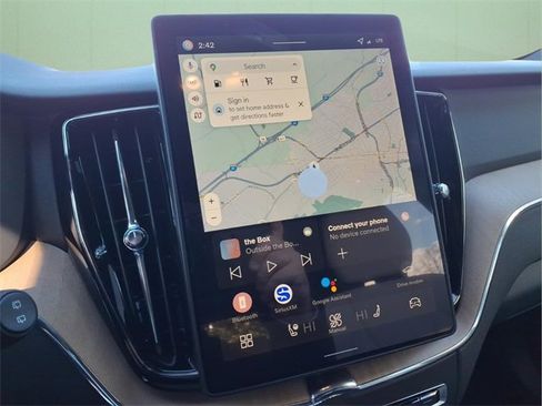 New 2026 Volvo XC60 B5 Core w/ Climate Package image 18