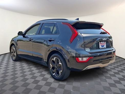 Used 2023 Kia Niro Wind w/ Wind Preserve Package FWD image 4
