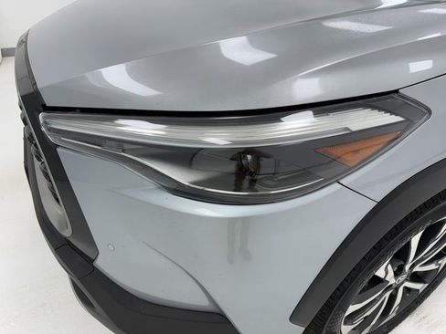 Used 2024 Toyota Corolla Cross XLE image 6