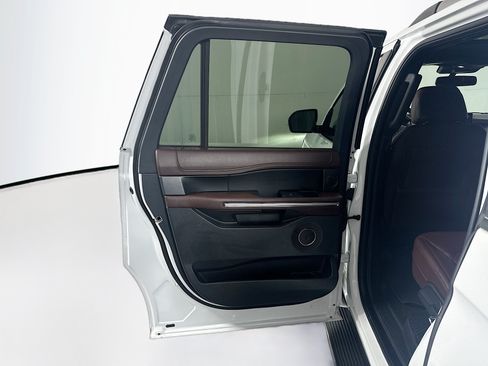 Used 2022 Ford Expedition Max Limited RWD image 28