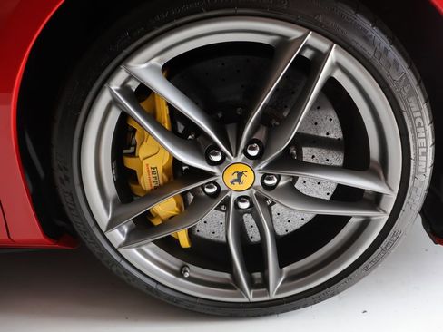 Used 2019 Ferrari 488 Spider RWD image 77
