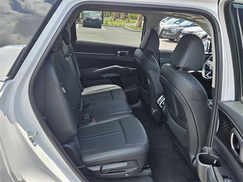 New 2025 Kia Sorento S w/ Panoramic Sunroof Package image 11