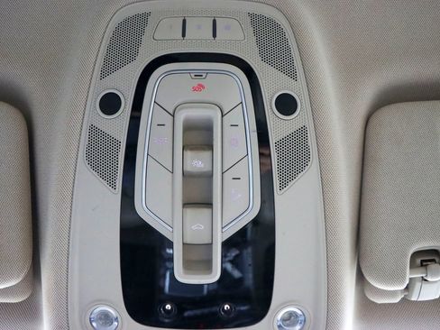 Used 2018 Audi Q7 3.0T Prestige image 49