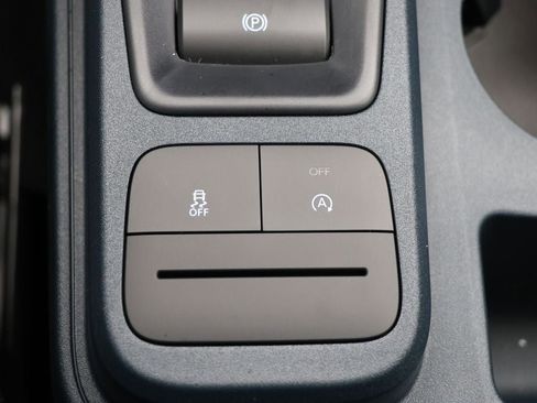 New 2025 Ford Maverick Lariat w/ Black Appearance Package image 33