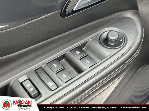 Used 2021 Buick Encore Preferred AWD/4WD image 16