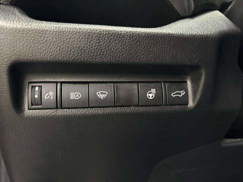 Used 2021 Toyota RAV4 XLE Premium AWD/4WD image 35