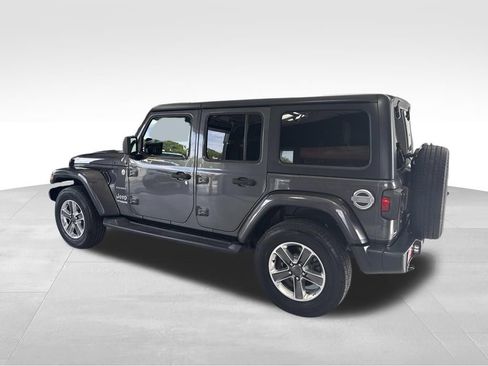 Used 2020 Jeep Wrangler Unlimited Sahara AWD/4WD image 4
