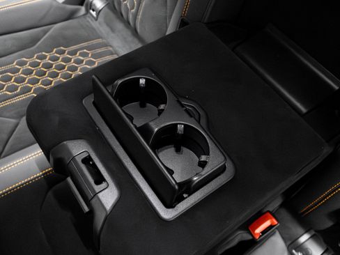 Used 2023 Lamborghini Urus Performante image 40