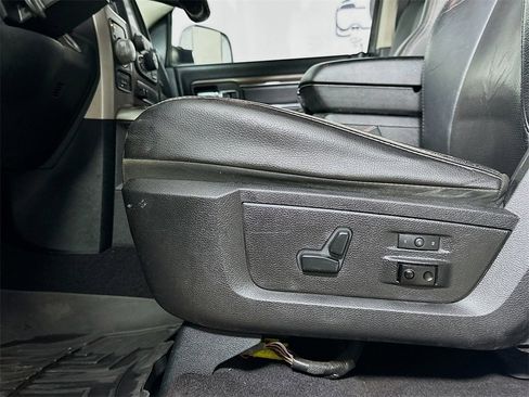 Used 2015 RAM 1500 Laramie w/ Convenience Group image 23