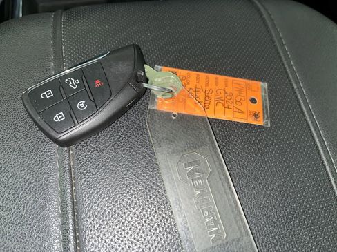 Used 2024 GMC Sierra 1500 SLT w/ SLT Premium Plus Package image 24