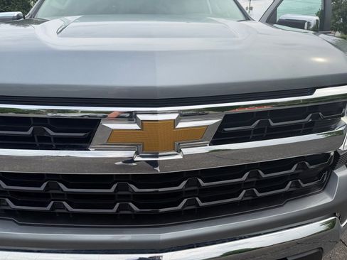 Used 2023 Chevrolet Silverado 1500 LT w/ Convenience Package II AWD/4WD image 30