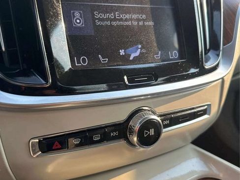 Used 2019 Volvo S60 T6 Momentum w/ Multimedia Package AWD/4WD image 29