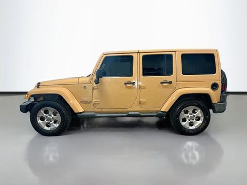 Used 2013 Jeep Wrangler Unlimited Sahara image 9