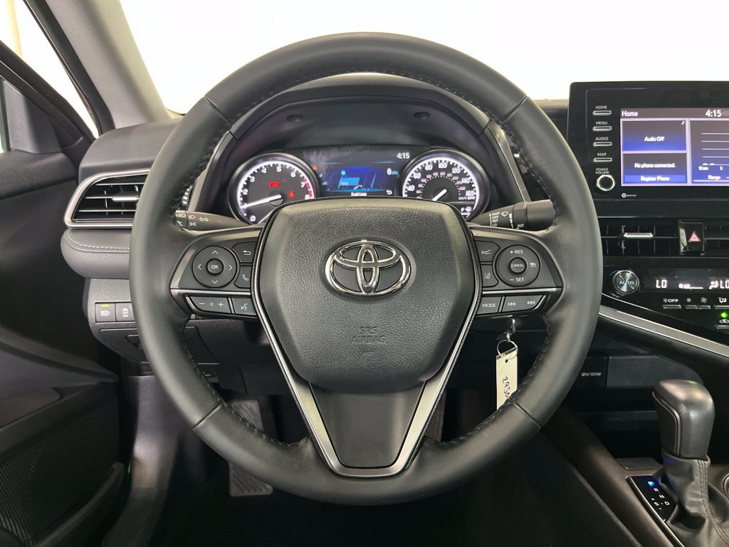 Used 2023 Toyota Camry SE AWD/4WD image 5