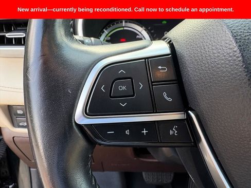 Used 2021 Toyota Highlander XLE image 12