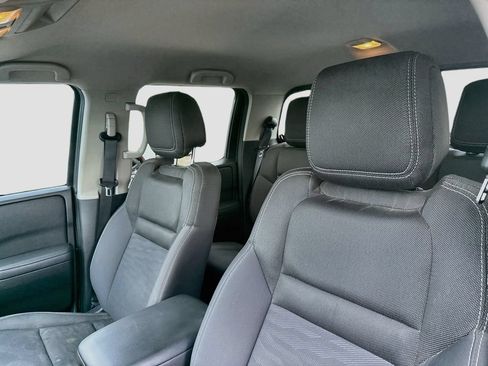 Used 2022 Nissan Frontier SV RWD image 12