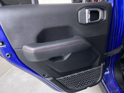 Used 2020 Jeep Wrangler Unlimited Rubicon AWD/4WD image 19