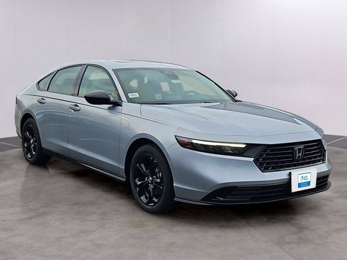 New 2025 Honda Accord SE image 2