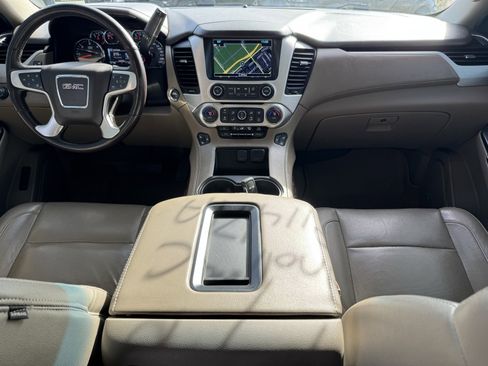 Used 2019 GMC Yukon XL SLT image 17