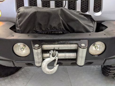 Used 2014 Jeep Wrangler Unlimited Rubicon w/ Dual Top Group AWD/4WD image 23