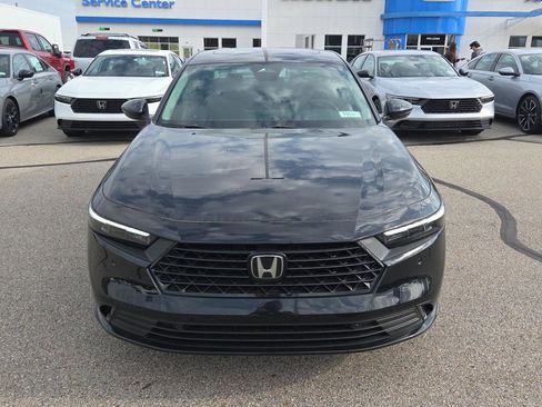 New 2025 Honda Accord EX-L image 9