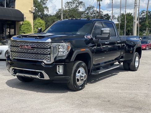 Used 2020 GMC Sierra 3500 Denali w/ Technology Package AWD/4WD image 16