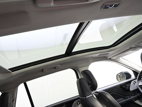 New 2026 Lincoln Aviator Reserve image 17