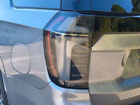 New 2026 Chevrolet Tahoe High Country image 5