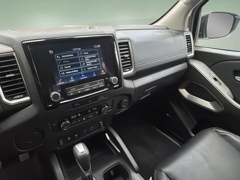Used 2024 Nissan Frontier SL w/ Technology Package RWD image 26