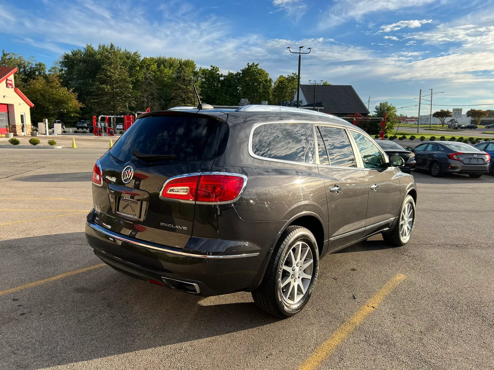 Used 2016 Buick Enclave Convenience w/ Trailering Package FWD image 5