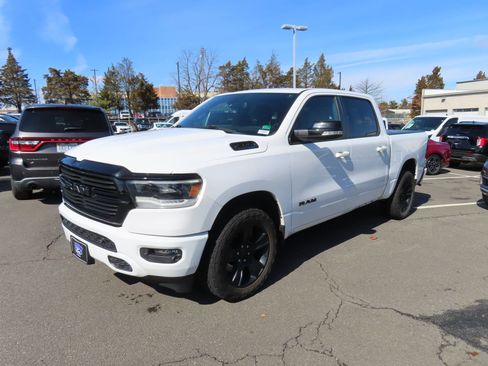 Used 2021 RAM 1500 Big Horn image 3