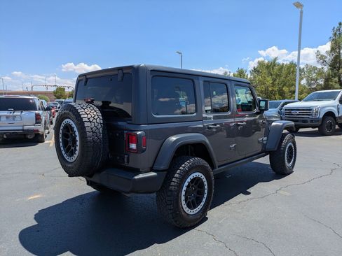 Used 2019 Jeep Wrangler Unlimited Sport S AWD/4WD image 3