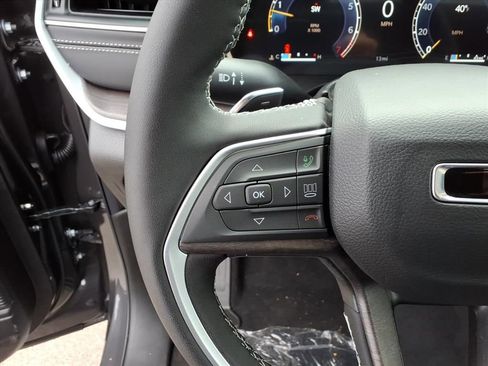 New 2025 Jeep Grand Cherokee L Limited image 21