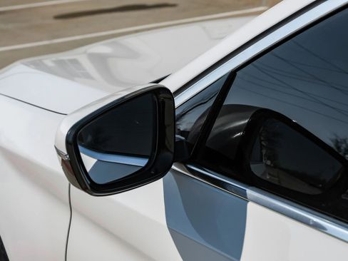 Used 2019 BMW 530i xDrive w/ Convenience Package image 35