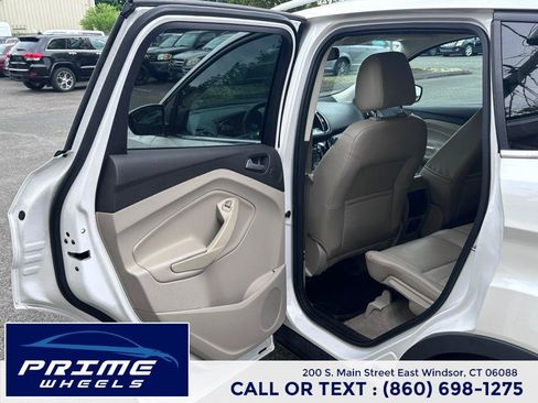 Used 2014 Ford Escape Titanium w/ Equipment Group 401A AWD/4WD image 11