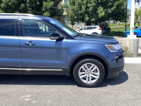 Used 2018 Ford Explorer XLT w/ Equipment Group 201A AWD/4WD image 8