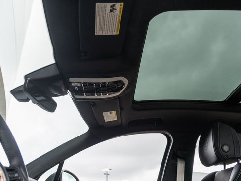 New 2026 Porsche Macan Turbo image 27