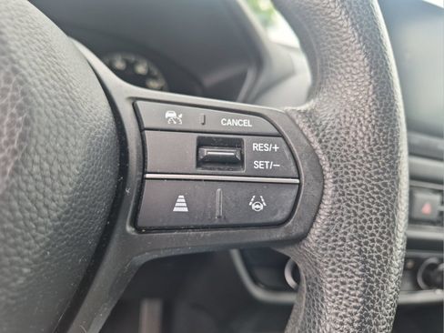 Certified 2024 Honda HR-V LX image 10