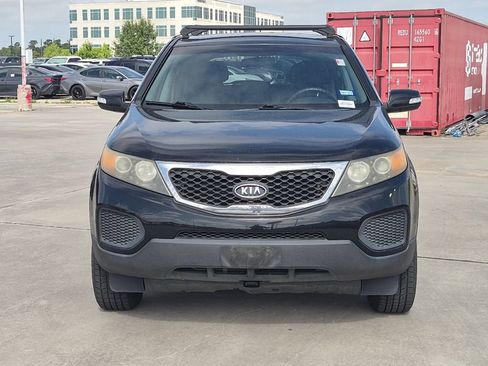Used 2011 Kia Sorento 2WD image 5
