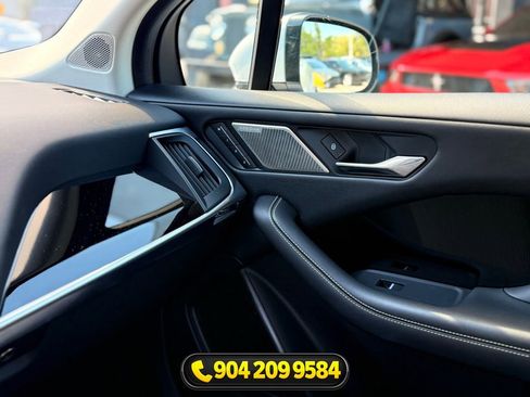 Used 2020 Jaguar I-PACE SE image 14
