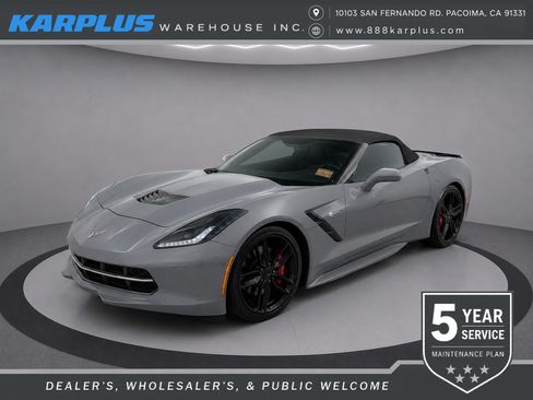 Used 2018 Chevrolet Corvette Stingray Convertible w/ 1LT RWD image 1
