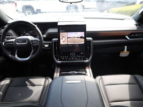 Used 2026 GMC Yukon XL Denali w/ Denali Reserve Package AWD/4WD image 20