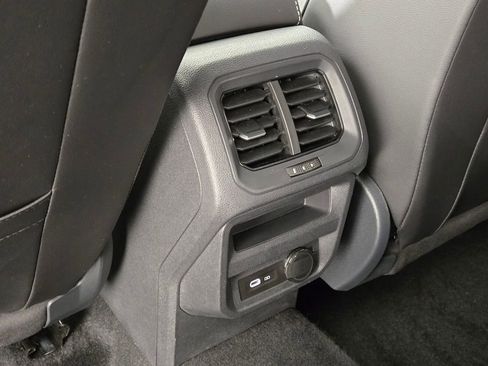 Used 2024 Volkswagen Tiguan SE R-Line FWD image 19