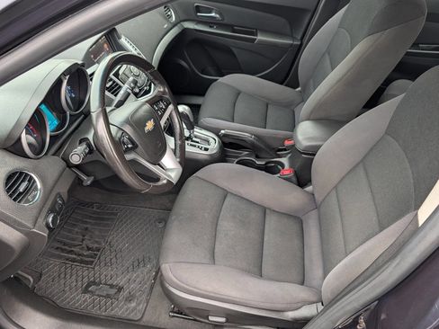 Used 2014 Chevrolet Cruze LT image 5