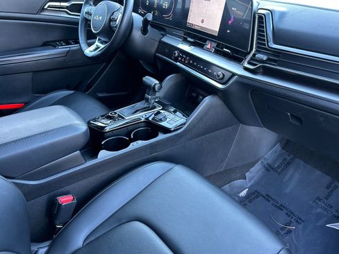 Used 2023 Kia Sportage EX image 13