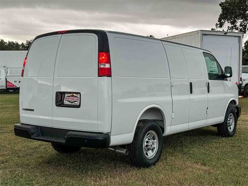 New 2025 Chevrolet Express 2500 w/ Driver Convenience Package image 5