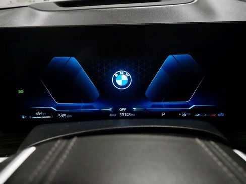 Used 2023 BMW X7 xDrive40i w/ Premium Package image 13