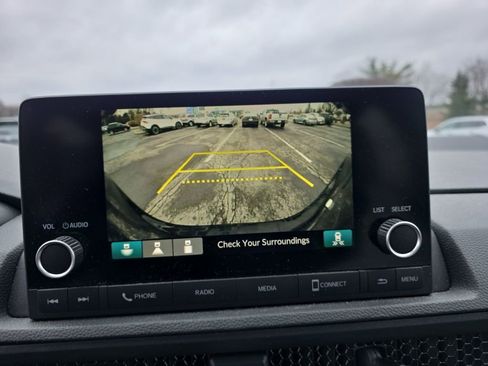 Used 2023 Honda CR-V EX image 17